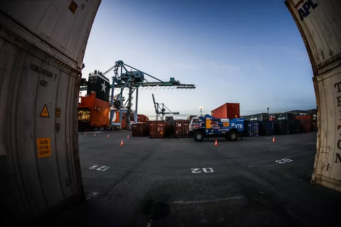 Embarque en Marsella del Dakar 2020