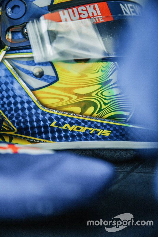 Casco de Lando Norris, McLaren