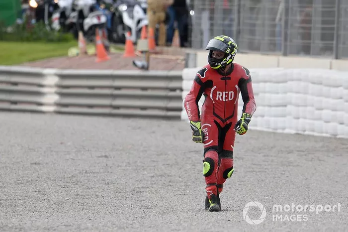 Andrea Iannone, Aprilia Racing Team Gresini después de la caída