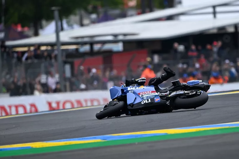 Alex Márquez, Gresini Racing: caída