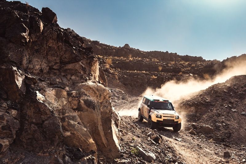 #504 Defender Rally, Defender D7X-R: Sara Price, Sean Berriman 