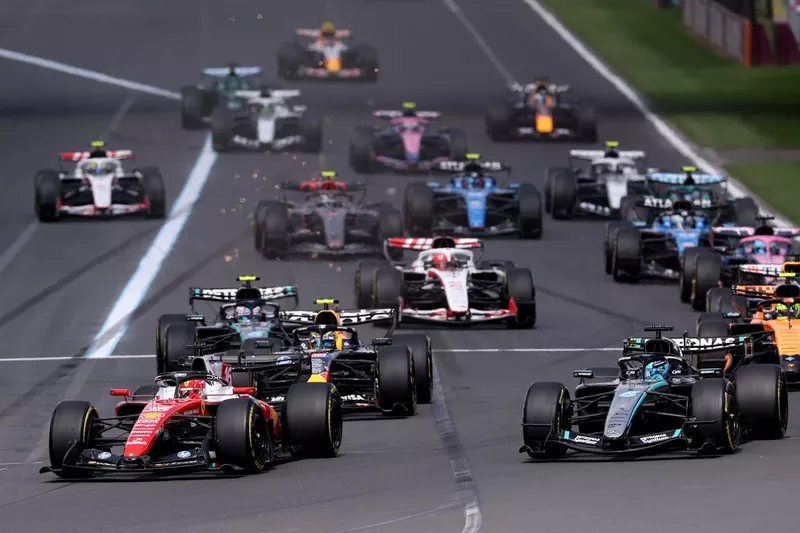 Charles Leclerc, Ferrari, George Russell, Mercedes