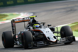Sergio Pérez, Sahara Force India F1 VJM09 con la cubierta de la cabina Halo