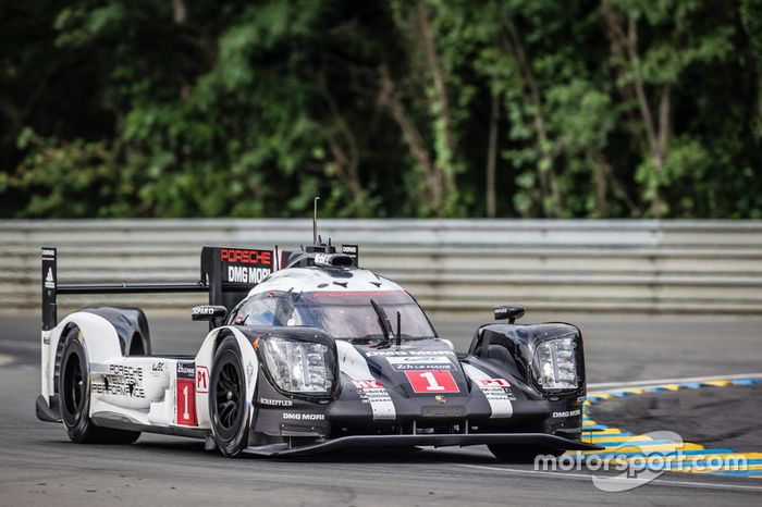 #1 Porsche Team Porsche 919 Hybrid: Timo Bernhard, Mark Webber, Brendon Hartley