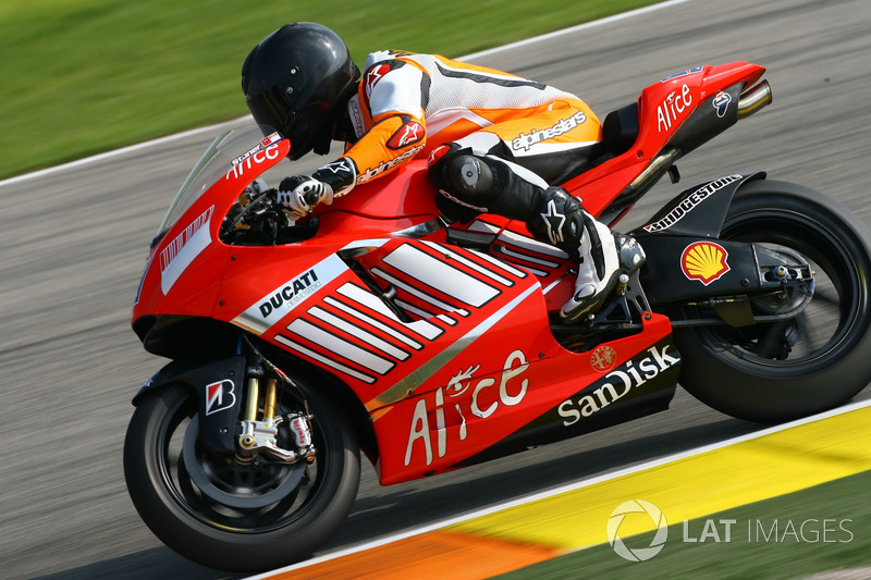 Michael Schumacher auf der MotoGP-Ducati von Casey Stoner