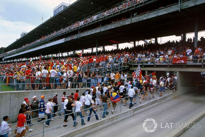 Fans decepcionados dejan el circuito