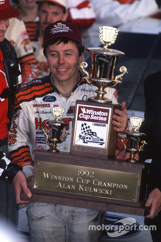 Alan Kulwicki Campeón