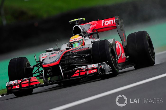 2010 : McLaren MP4-25, à moteur Mercedes