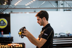 Rene Binder, Lotus