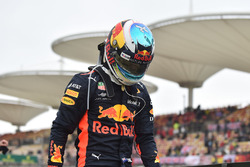 Даніель Ріккардо, Red Bull Racing, зупинився на трасі