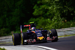 Carlos Sainz Jr, Scuderia Toro Rosso STR11