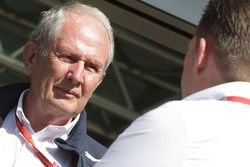 El Dr. Helmut Marko, Red Bull Consultor Motorsport con Jos Verstappen