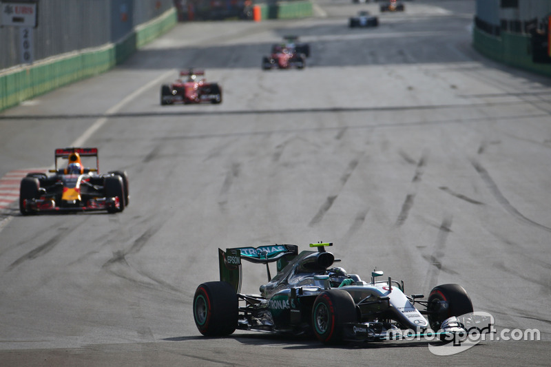 2016. Баку. Подіум: Ніко Росберг, Mercedes