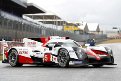 #5 Toyota Racing Toyota TS050 Hybrid: Anthony Davidson, Sébastien Buemi, Kazuki Nakajima