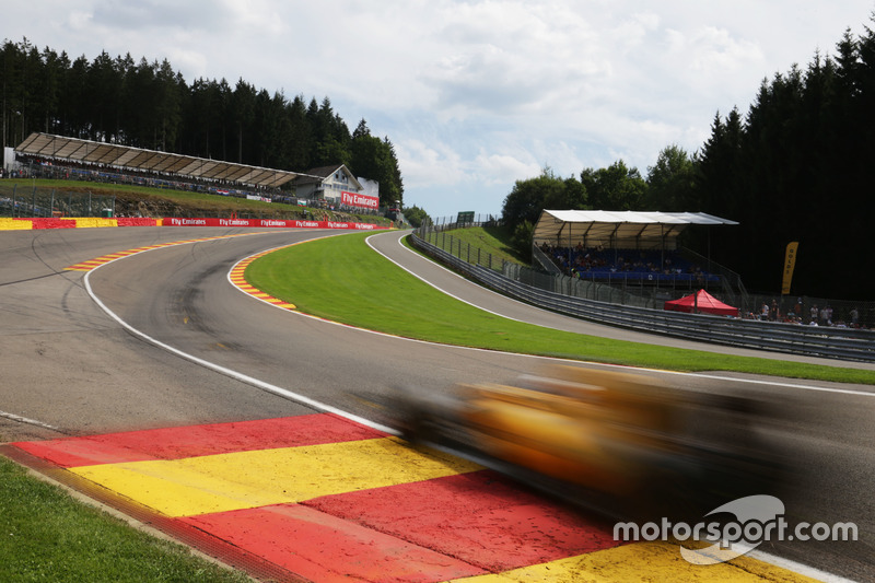 Kevin Magnussen, Renault Sport F1 Team RS16