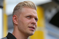 Kevin Magnussen, Renault Sport F1 Team