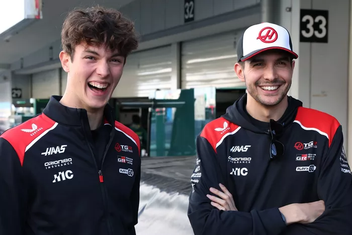 Esteban Ocon, equipo Haas F1, Oliver Bearman, equipo Haas F1