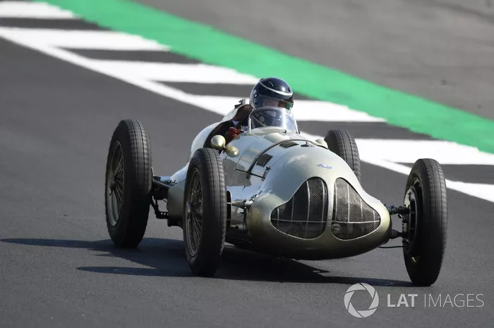 Auto Union en el desfile del 70º aniversario de Silverstone