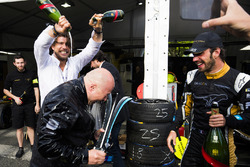 Jean-Eric Vergne, Techeetah. célèbre la victoire avec son équipe