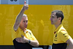 Bob Bell, Renault Sport F1 Team bij Renault Sport F1 Team en Remi Taffin, Head of Renault Sport F1 T