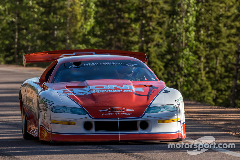 #27 Chevrolet Camaro: Стів Гоеглайн