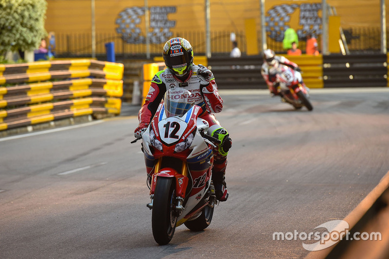 7. John McGuinness, Honda