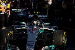 Valtteri Bottas, Mercedes AMG F1 W08, troisième, arrive dans le Parc Fermé