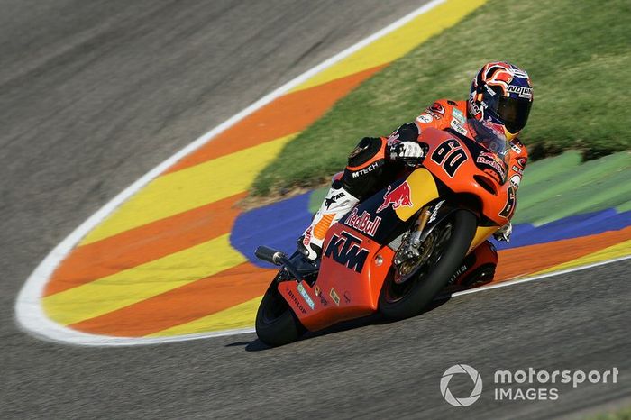 Julian Simon 1 victoria con KTM