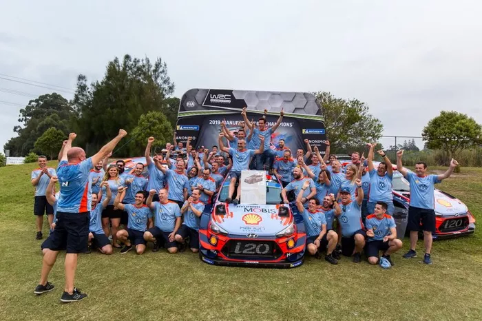 Celebración del campeonato de equipos de Hyundai Motorsport
