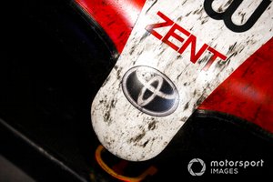 Coche de las 24 Horas de Le Mans Toyota ganador 2019 de Sébastien Buemi, Kazuki Nakajima y Fernando Alonso