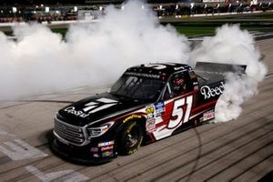 Race Winner Kyle Busch, Kyle Busch Motorsports, Toyota Tundra Cessna