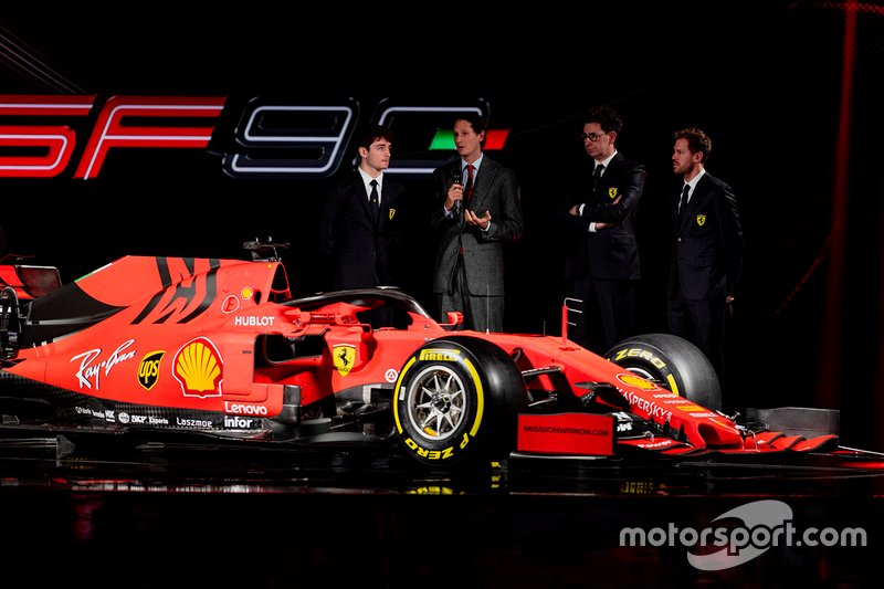 Charles Leclerc, Ferrari, Sebastian Vettel, Ferrari, Mattia Binotto, Team Principal, Ferrari