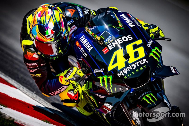 Валентино Россі, Yamaha Factory Racing, у новому шоломі для зимових тестів MotoGP