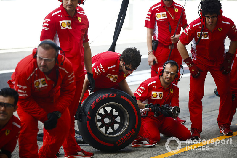 Mekanik Ferrari dengan kompon supersoft
