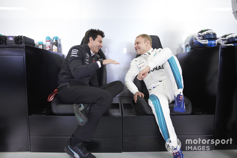 Керівник Mercedes AMG Тото Вольфф, Валттері Боттас, Mercedes AMG F1