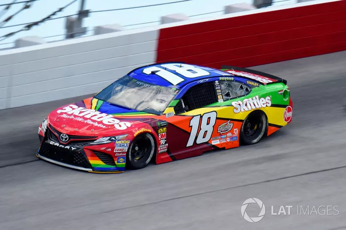 Kyle Busch, Joe Gibbs Racing, Toyota Camry