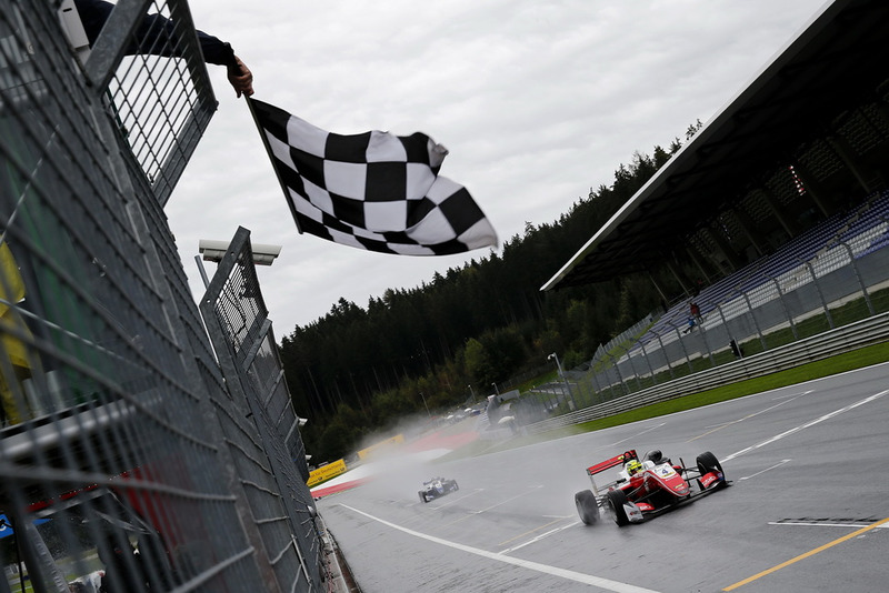 Checkered flag for Mick Schumacher, PREMA Theodore Racing Dallara F317 - Mercedes-Benz