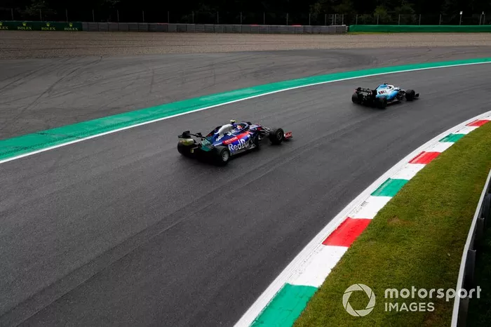 George Russell, Williams Racing FW42, y Daniil Kvyat, Toro Rosso STR14