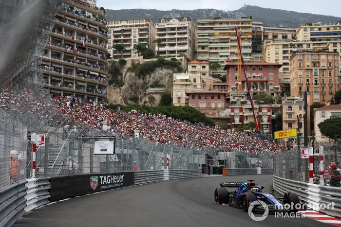 Alex Albon, Williams FW44