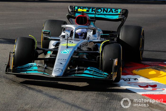 Lewis Hamilton, Mercedes W13