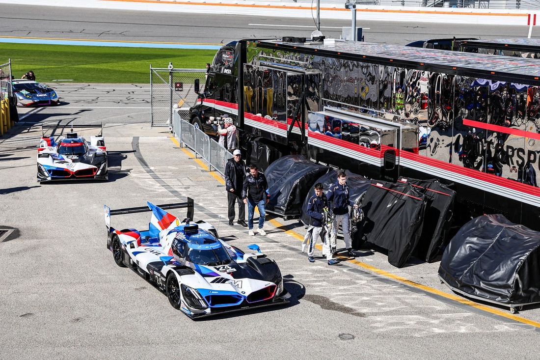 #24 BMW M Team RLL BMW M Hybrid V8: Philipp Eng, Dries Vanthoor, Kevin Magnussen, Raffaele Marciello.