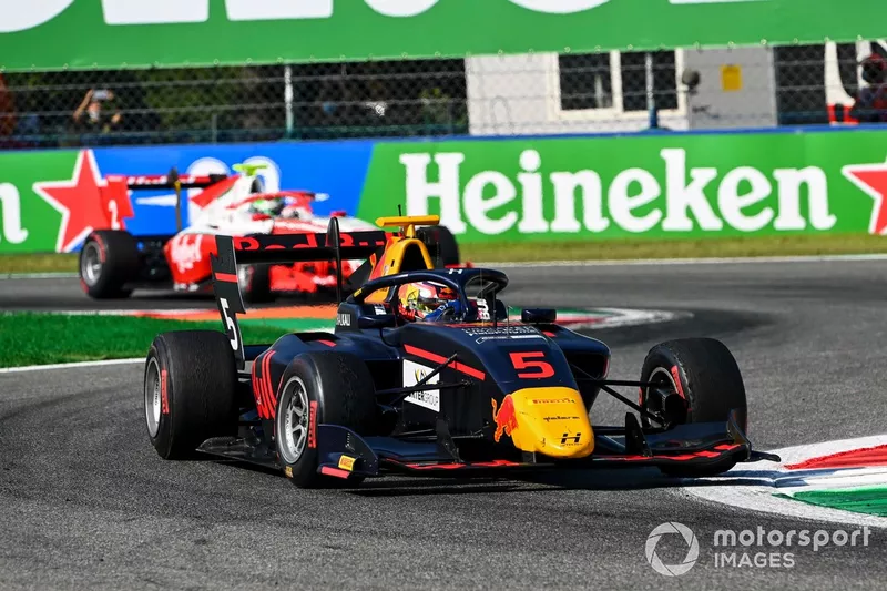 Liam Lawson, Hitech Grand Prix 