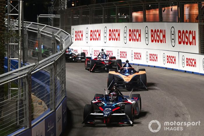 Sam Bird, Jaguar Racing, Jaguar I-TYPE 6, Dan Ticktum, NIO 333 FE Team, NIO 333 ER9, Rene Rast,  McLaren Formula E Team, e-4ORCE 04