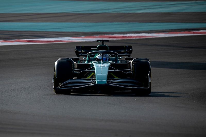 Fernando Alonso, Aston Martin AMR22 