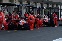 Себастьян Феттель, Ferrari SF16-H и Кими Райкконен, Ferrari SF16-H