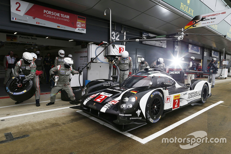 5. #2 Porsche Team Porsche 919 Hybrid: Romain Dumas, Neel Jani, Marc Lieb