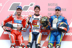 Podio: Marc Marquez ganador de la carrera, Repsol Honda Team, Andrea Dovizioso segundo clasificado,