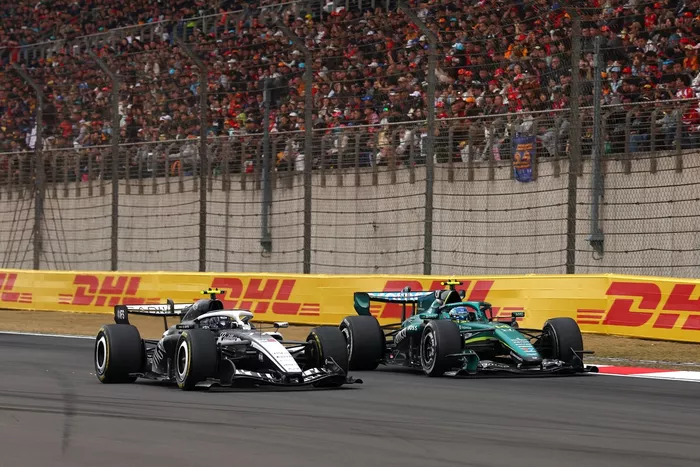 Fernando Alonso, Aston Martin Racing, Valtteri Bottas, Cadillac Racing