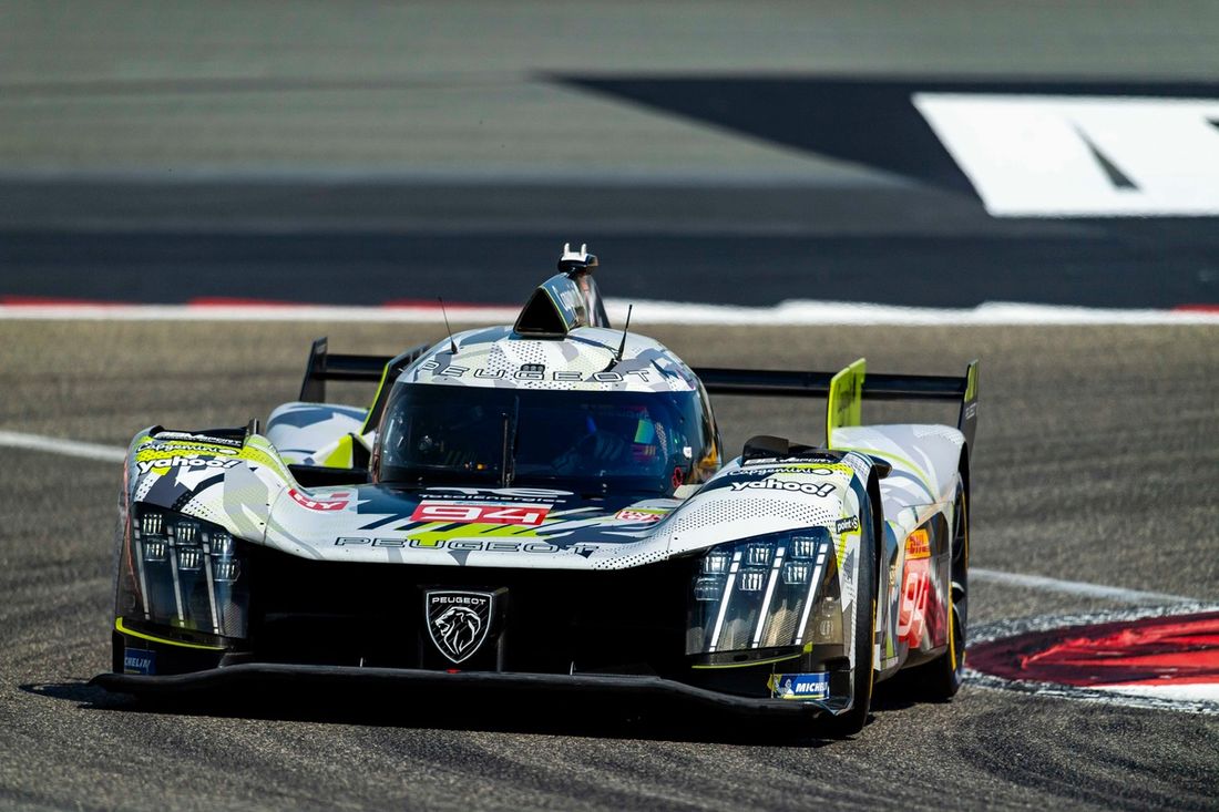 #94 Peugeot Totalenergies Peugeot 9X8: Loic Duval, Malthe Jakobsen, Theo Pourchaire