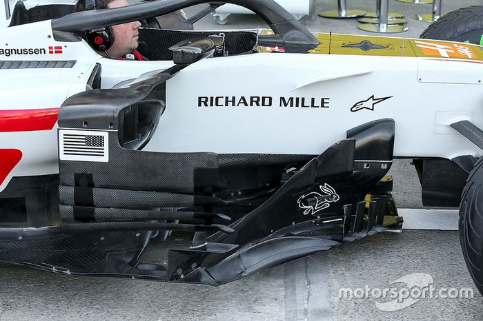 Detalle del bargeboard del Haas F1 Team VF-18 